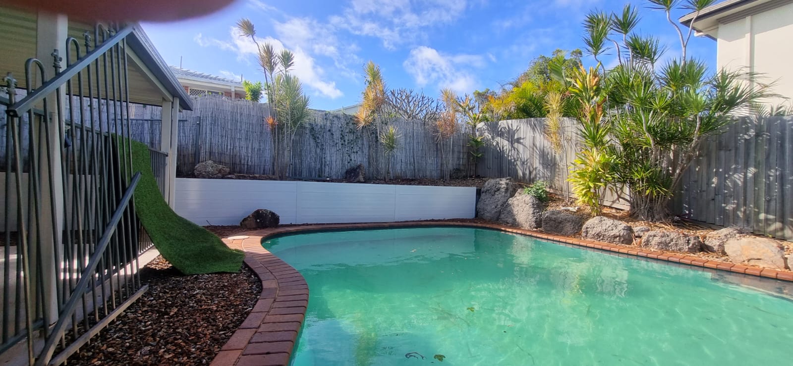 Custom Colorbond fencing and garden edging installation Capalaba